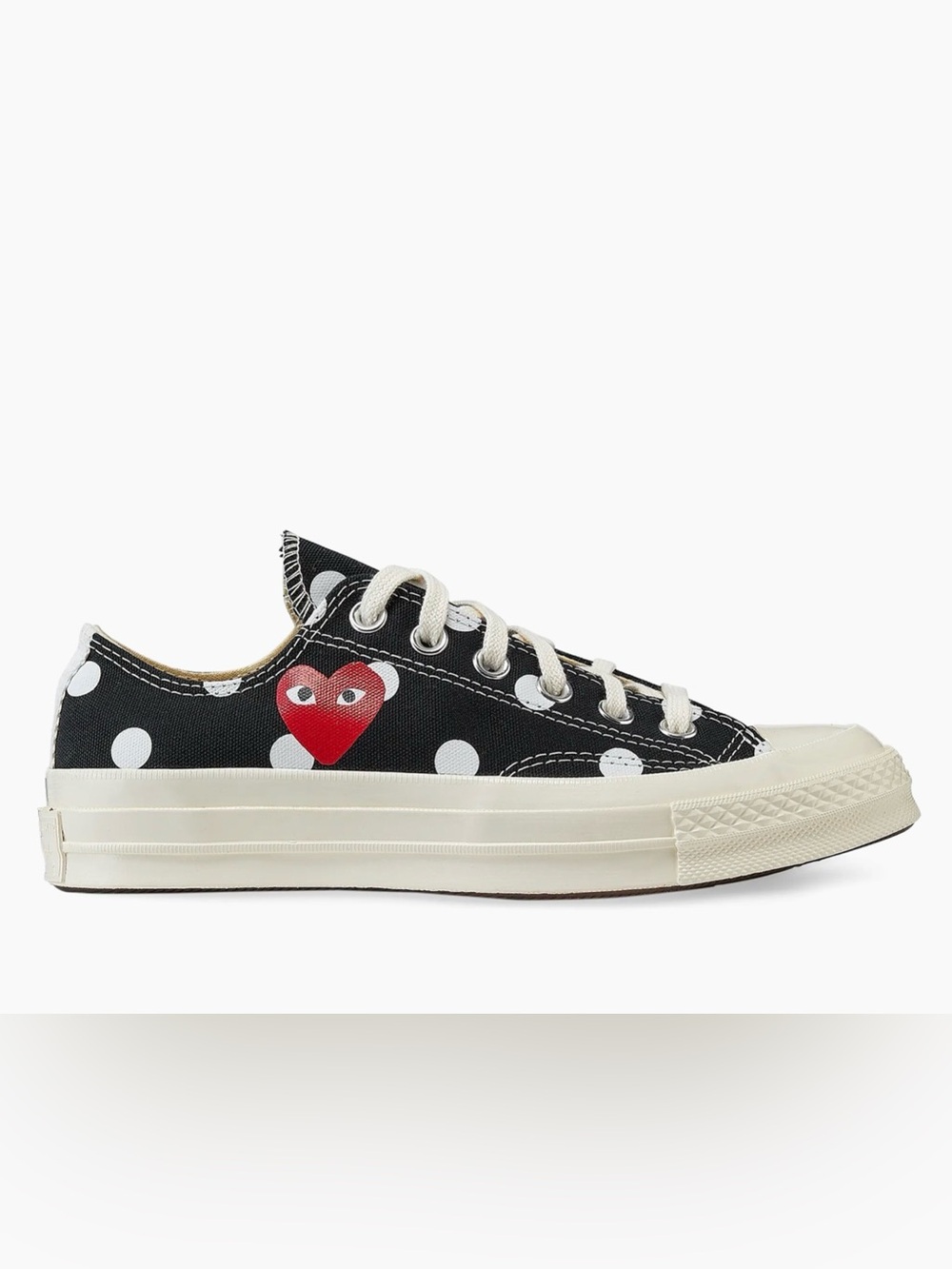 Converse Commes de garçon. Size 6, very good condition!